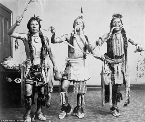 Footage of Native Americans performing traditional dances | Daily Mail Online