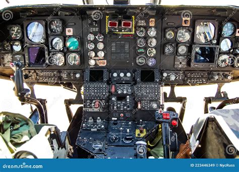 Cockpit Of Boeing Vertol CH-46 Sea Knight Of The United States Marine ...