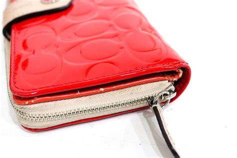NEW COACH Peyton OP Black Patent Leather Zip WRISTLET WALLET Handbag ...