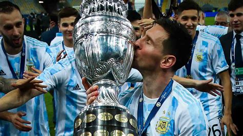 siêu đẹp: messi kissing copa america wallpaper cho fan bóng đá Messi