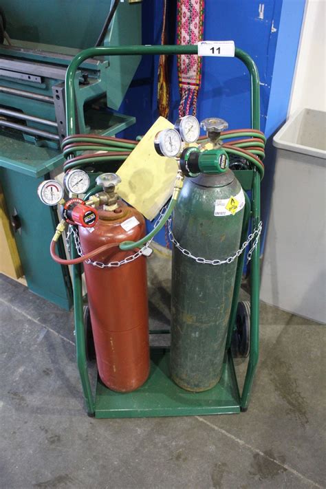 OXY ACETYLENE SET ON CART WITH HOSES AND TORCHES