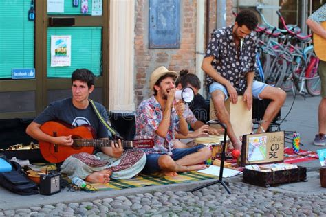 Artists Perform in the Street. Buskers Festival. Blend Editorial ...