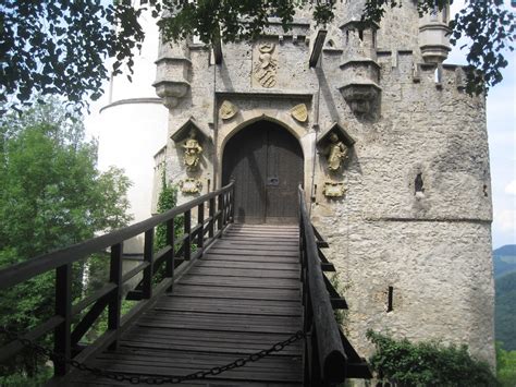 Let's travel the world!: Lichtenstein Castle, Germany.