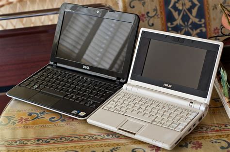 Dell Inspiron Mini 10 vs. Asus EeePC 701 | Luis Perez | Flickr