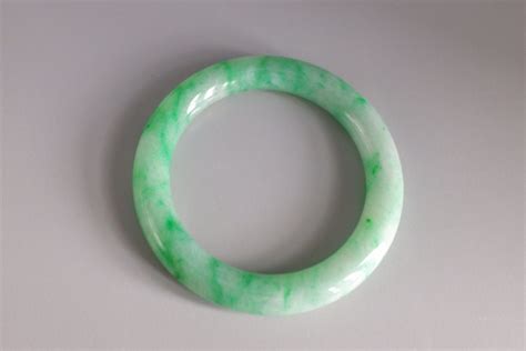 54mm 55 56 Green Jade Bangle Type A 'Cloud' | Gem Gardener