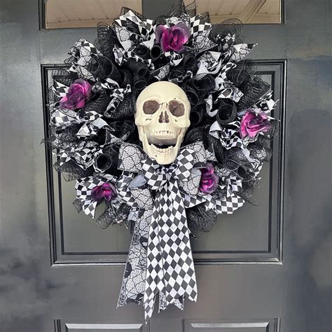Halloween Wreath: Spooky Skull and Bow Design for Front Door Decor Unique Holiday Accessory ...