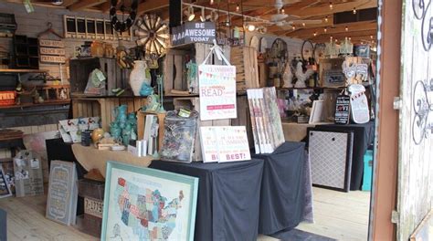 8 Flea Market Booth Tips | Shipshewana Auction & Flea Market