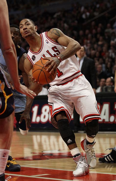 2011 NBA MVP: 5 Myths about Derrick Rose and Why He Is the MVP - sol-inc.jp