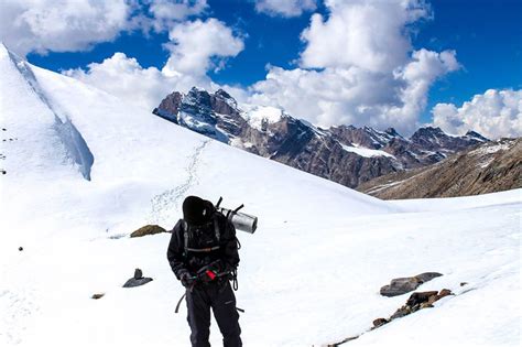 Solo Trekking in Himalaya: Life Preserving Tips