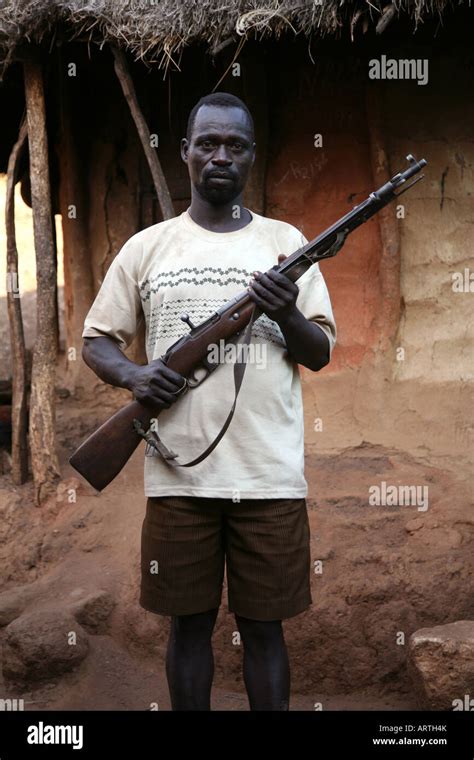 Africa hunter rifle hi-res stock photography and images - Alamy