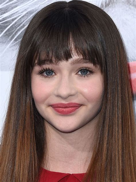 Malina Weissman Violet Baudelaire | Penteados estilosos, Cabelo com ...