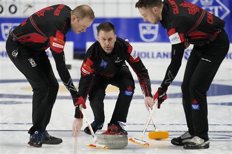 Team Canada soars into playoffs at World Men's Curling Championship - Team Canada - Official ...