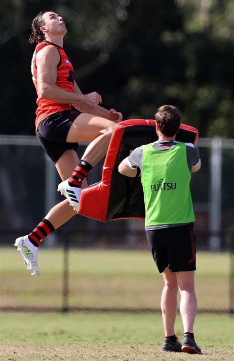 AFL: Sam Draper’s rise from soccer to Essendon debut | The Advertiser