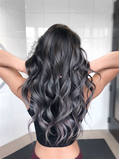 Silver gray Balayage | Kleur haar, Haar, Grijs haar