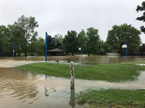 Heavy rains cause flooding on Henderson County roads, park | WLOS