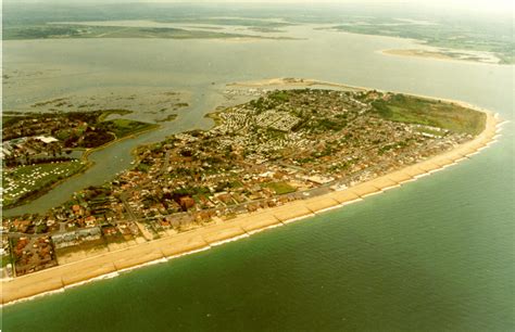 Beach Guide: The Promenade | Hayling Island Site