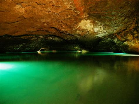 Tennessee Caves Hold World's Second Largest Underground Lake - Lake ...