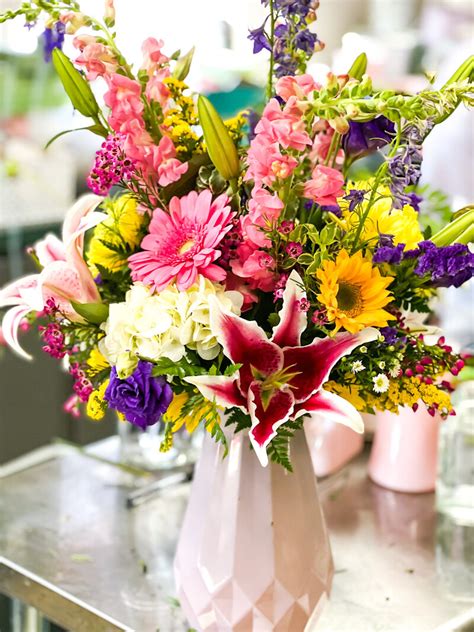 Hillside Florist is located in Rockingham, North Carolina.