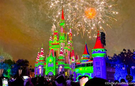 BOOKING DATE ANNOUNCED for Fireworks Dessert Parties at Mickey's Very ...