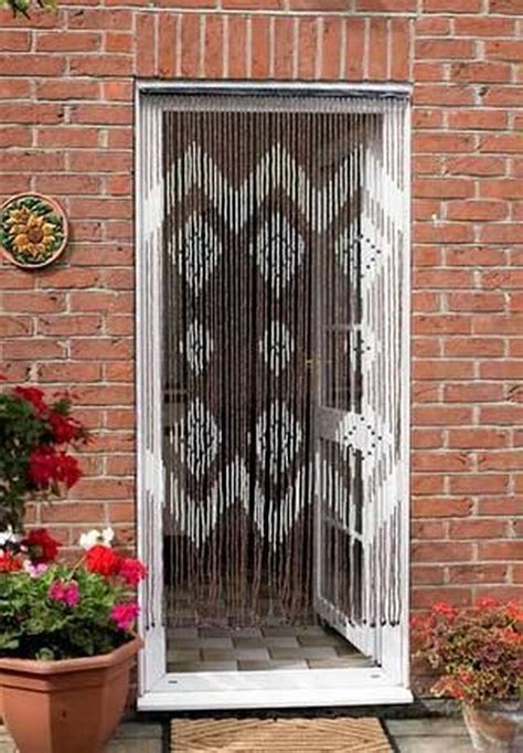 20+ Awesome DIY Closet Door Curtains Ideas - TRENDUHOME | Diy closet doors, Beaded door curtains ...