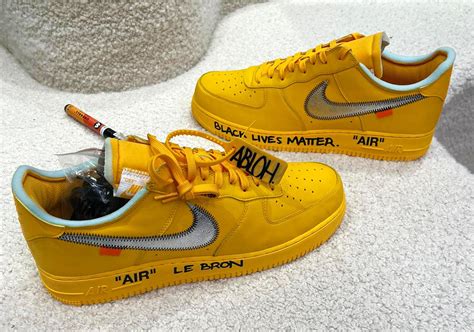 Virgil Abloh trở lại với Off-White x Nike Air Force 1 "University Gold ...