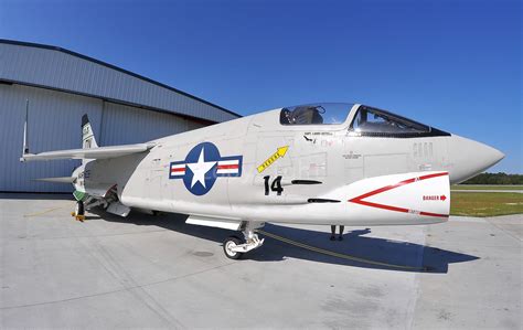 Vought F8U-2 Crusader | Us military aircraft, Warbirds, Military aircraft