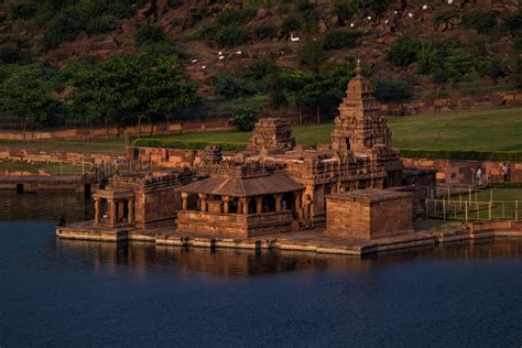 12 Badami Temples that are Genuine Tourist Attractions | Veena World