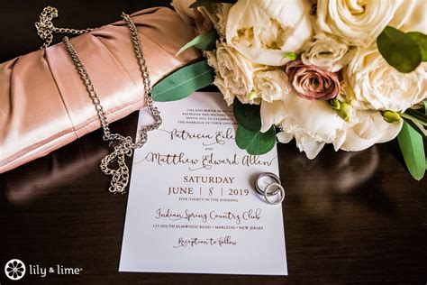 8 Wedding Invitation Designs That Are Totally in Vogue | Lily & Lime