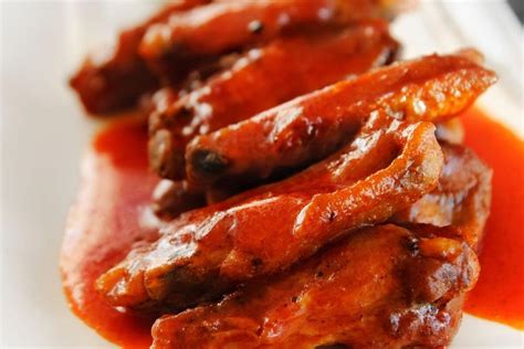 Buffalo Wild Wings Sauces - Ranked Worst to First - Fast Food Menu Prices