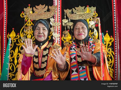 Bajau Tribe Image & Photo (Free Trial) | Bigstock