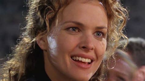 Dina Meyer Starship Troopers