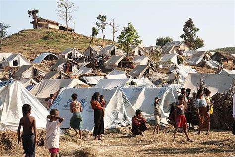 In crowded Rohingya refugee camps, social distancing presents ...