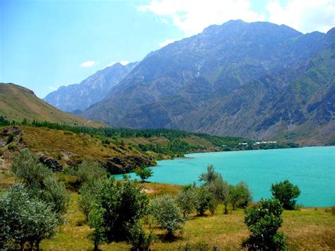 Steppes, mountains and fields, rivers and lakes: all this Uzbek land is ...