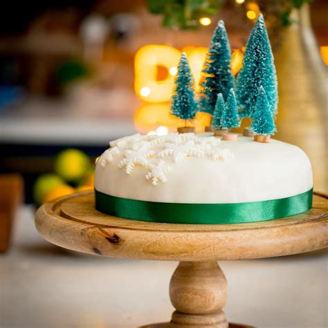 Pictures Of Christmas Cakes