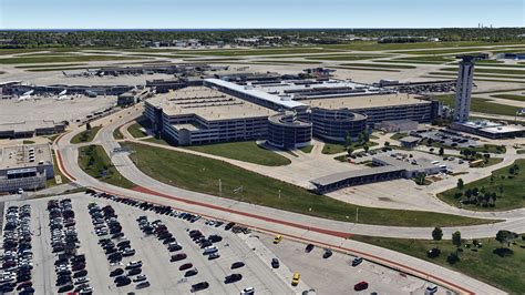 Milwaukee Airport Parking Guide: Rates, Lots, Hours