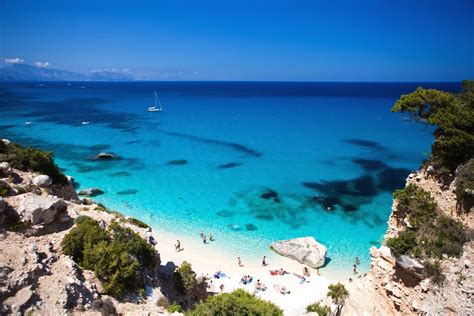 Cala Goloritze - How to Get There, Where to Stay - 🏖️Sardinian Beaches