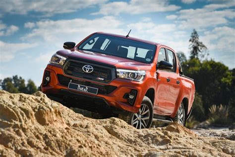 Toyota Hilux Dakar Edition (2018) Launch Drive [w/Video] - Cars.co.za