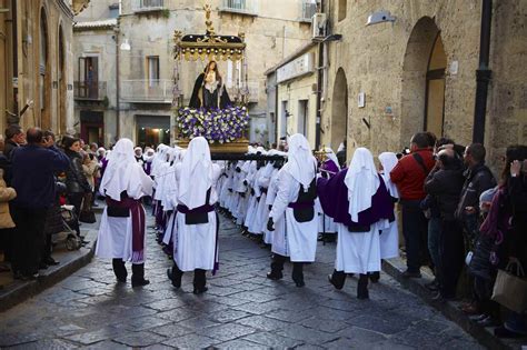 Easter Traditions and Celebrations in Italy