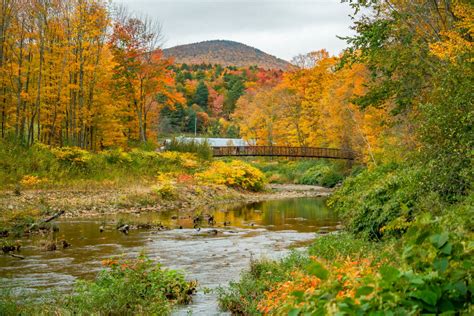 10+ FESTIVE Things to Do in VERMONT During FALL (+Tips)