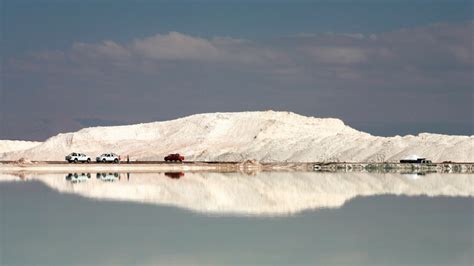 Chile is in for a mining boom. Could a new constitution prevent environmental catastrophe? | Grist