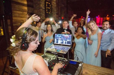 9 Secrets to Get Everyone on the Dance Floor at Your Wedding