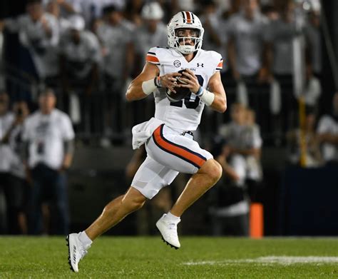 Bo Nix announces plans to transfer from Auburn - The Auburn Plainsman