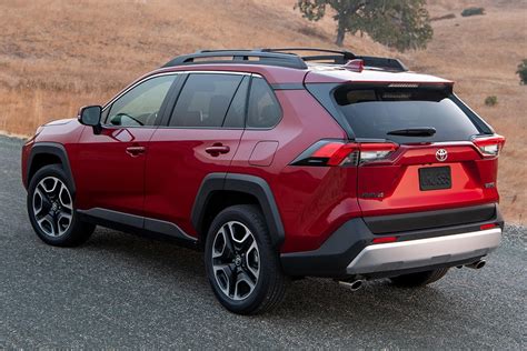 2019 Toyota RAV4 vs. 2019 Ford Escape: Which Is Better? - Autotrader