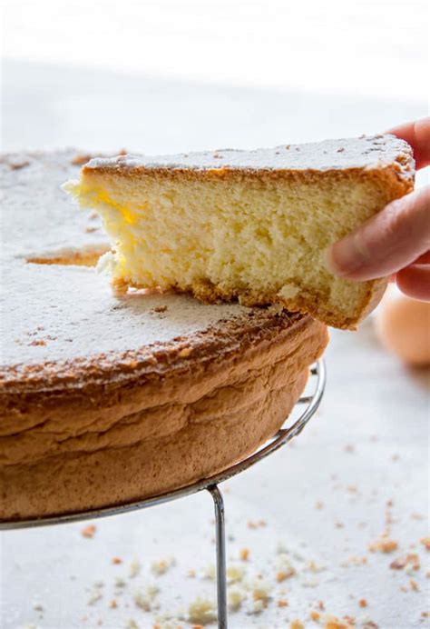 Italian Sponge Cake : Italian Recipe Book