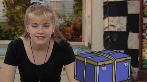 Watch Clarissa Explains It All Season 4 Episode 13: Educating Janet ...