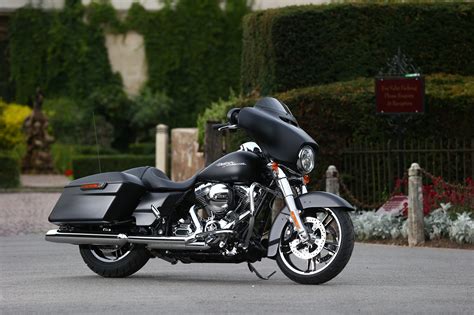 2013 Harley Davidson Street Glide Colors