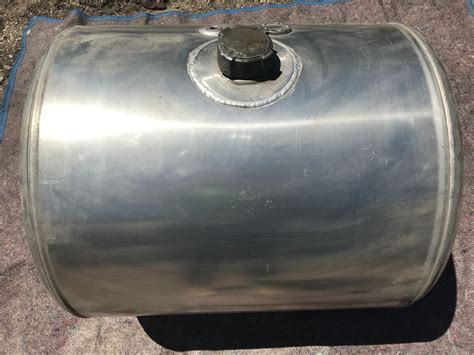 Morgan's Diesel Truck Parts Inc. - 2001 Sterling 27"x30.5" Aluminum Fuel Tank