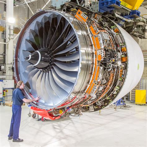 Lufthansa Cargo Carries Its First Rolls-Royce Trent XWB Engine On A ...