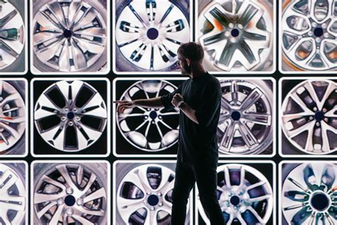 Reinventing the wheel? “FelGAN” inspires new rim designs with AI | Audi ...