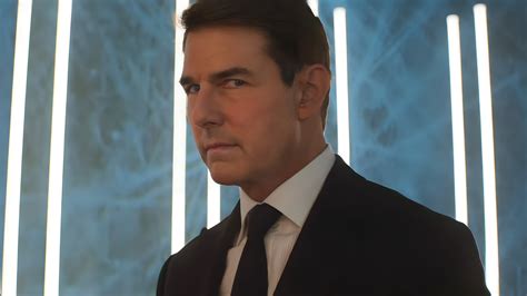 Why Tom Cruise's Mission: Impossible Stunts Keep Everyone On Set ...